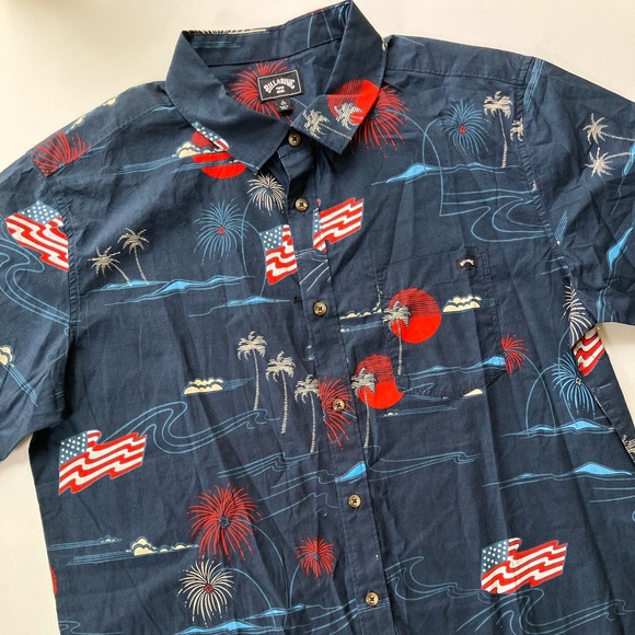 💥Billabong Sundays July Short Sleeve💥 - Picture 3 of 10